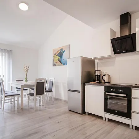 Dm Apartament *