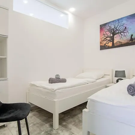 Apartament Dm *